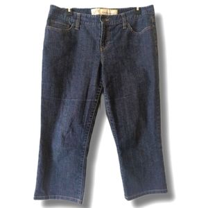 Size 10 Loft Slim Cropped Jeans with 2 back pockets and 3 front pockets